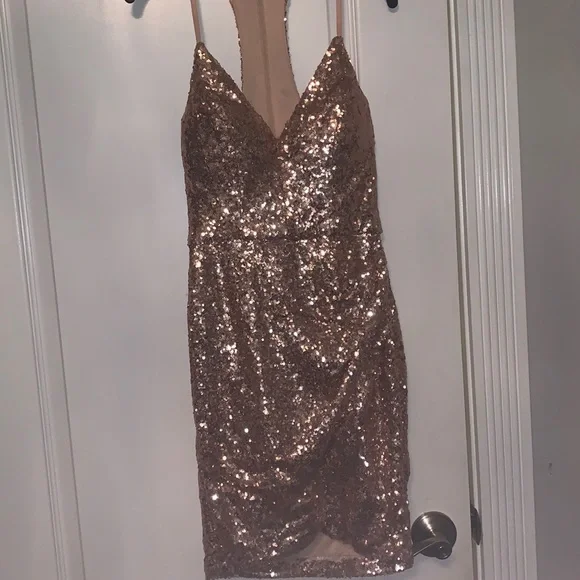 Rose gold sequin homecoming dress - Picture 3 of 4